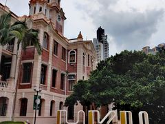-香港大学