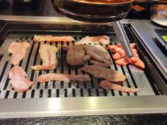 -臻牛烤肉