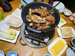 -茸梅路右拐龙虾-农家菜(松江店)