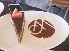 -WOLFGANG PUCK KITCHEN & BAR(迪士尼小镇店)