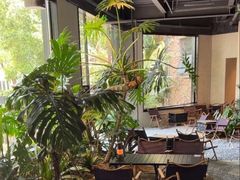 -J Create城市露营咖啡·简餐·宠物(上海动物园店)