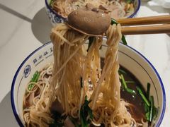 -镇南锅盖面馆(解放路店)