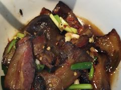 -廖师傅大蒜炒腊肉(袁家岭店)