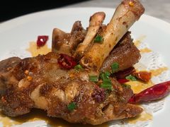 手抓猪蹄-雀蓝川菜(奥体广场店)