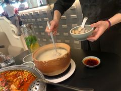 -麻六记(凤凰汇店)