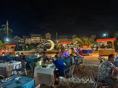 -亚龙湾希尔顿自助餐厅·海鲜·烧烤·沙滩BBQ·现场乐队