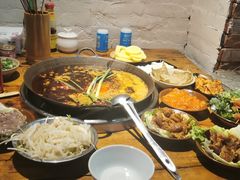 -四小区火锅·巷子里的重庆火锅(花照壁店)