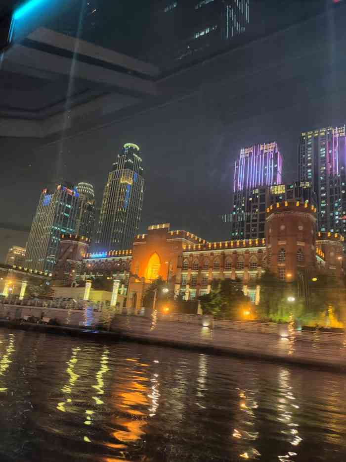 海河游船(意风区码头)-"意大利风景区附近的游船码头.天津有好几个.