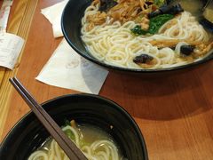 -老妈米线(港龙店)