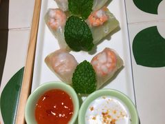 米皮鲜虾卷-越弥越南传统美食馆
