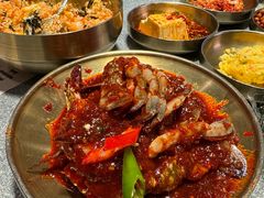 -草家酱蟹炭火烤肉店(珲春南路二店)