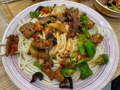 -歹歹的加个面过油肉拌面