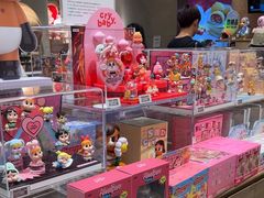 -泡泡玛特POPMART(国金街店)
