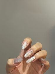 -小黑瓶美甲美睫