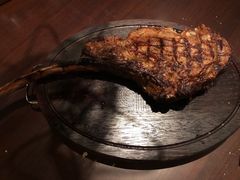 战斧牛排-恰餐厅及酒吧 CHAR Bar & Grill (北京丽都皇冠假日店)