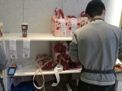 -奈雪的茶(亨特国际广场店)