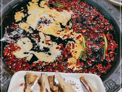 -渝宗老灶火锅(时代天街店)