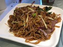 干炒牛河-朱仔记食府(江南大道店)