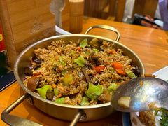 -老滇山寨•云南特色菜•地方菜•民族风情歌舞表演(金碧店)