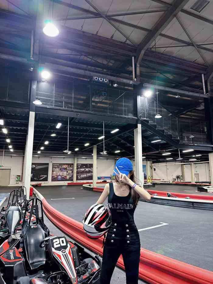 k1speed卡丁车俱乐部(蛇口店)-"只要速度快,烦脑就追不上我,哈哈哈,第