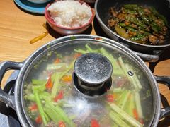 猫儿山的小黄牛-吃饭皇帝大(合生汇店)