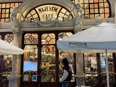 -Majestic Café