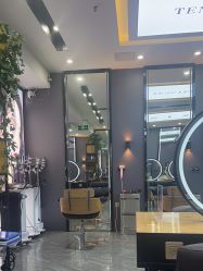 -藤野造型烫染·漂发