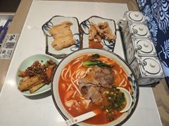 -鑫花溪牛肉米粉(凤凰街创始总店)