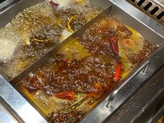 -吴氏老牌坊云南鱼豆花火锅店(通江街店)