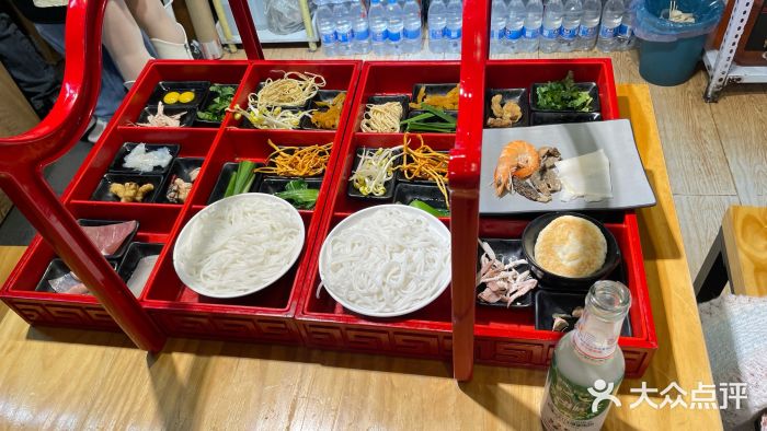 勺子米线·云南传统小吃市集(四方街店)图片