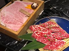 -山川小町·极番烧肉(新地假日广场店)