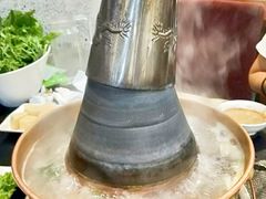 -楼外楼大刀肉传统火锅居(幸福街店)