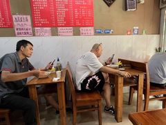 -上海特色小笼店(铁岭路90弄小区店)