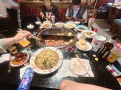 -鱼窝棚柴火铁锅炖(富山屯店)