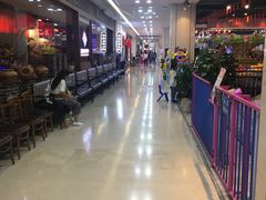 -鸿通城购物中心