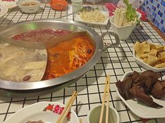 -山悦里 山野·鲜火锅(罗斯福广场店)