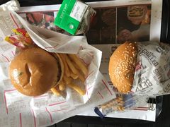 -The Habit Burger Grill 哈比特汉堡(爱琴海店)