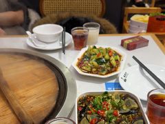 -鲁员外地锅鸡地锅鱼(古墩路店)