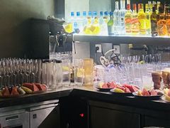 -TZ House音乐现场(来福士中心店)