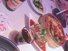 -红盔侠小龙虾(海宁银泰店)