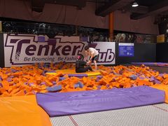 -Tenker Club弹刻极限主题公园 · 蹦床 · 团建 · 生日派对(大关店)