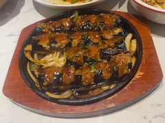-峨嵋小镇·川菜(勒泰中心店)