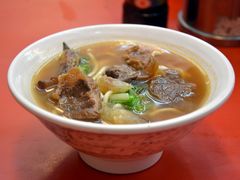 -六合夜市