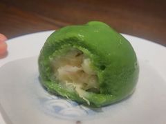 麦青爆浆榴莲青团-佬泰丰斋· 乌镇茶食餐厅