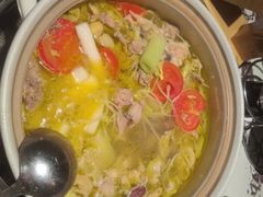 -谢云贵清香水煮鸡火锅(总店)