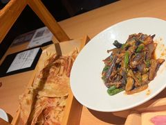 -关东小磨东北菜(上海长风大悦城店)