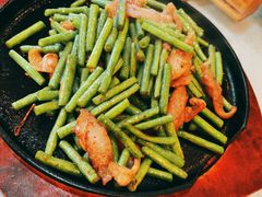 虾酱豆角炒猪颈肉-御满江海鲜酒家(洛溪新城店)