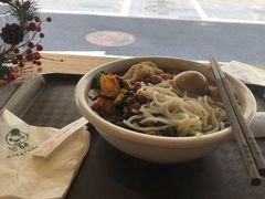 -水平有限螺蛳粉(宏达大厦店)