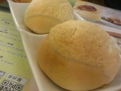 酥皮叉烧包-添好运点心专门店(深水埗店)