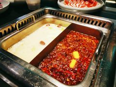 飘香麻辣和金汤花胶鸳鸯锅-大隐·成都火锅Bistro(合生麒麟新天地店)